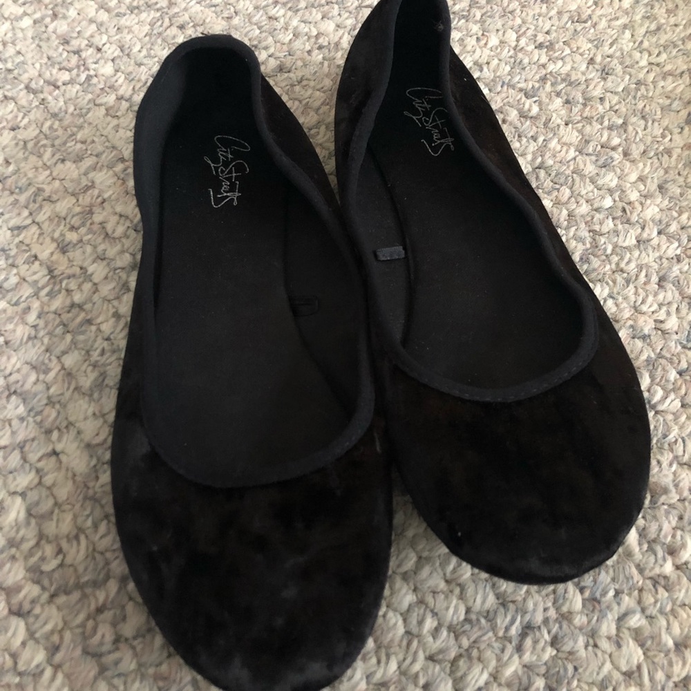 Black velvet flats